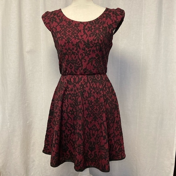 Emerald Sundae junior size dress - Picture 1 of 10